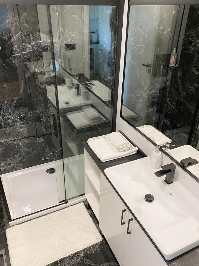 Capital Towers - Apartament Modern Z Widokiem Na Rzeke Жешув Экстерьер фото